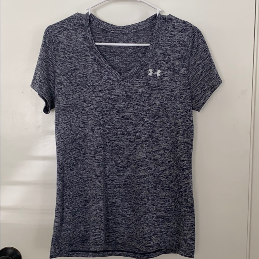 Under Armour top